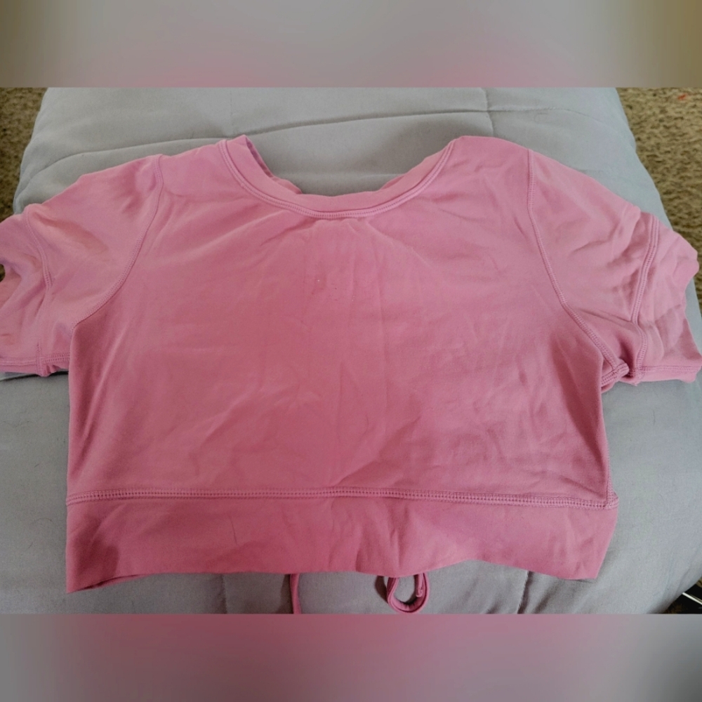 Mauve/plum crop fitted top